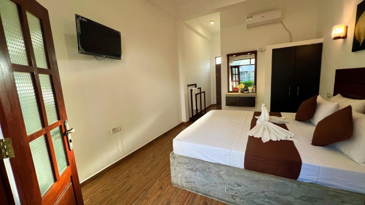 Sea Pink Residence Bentota Exterior photo