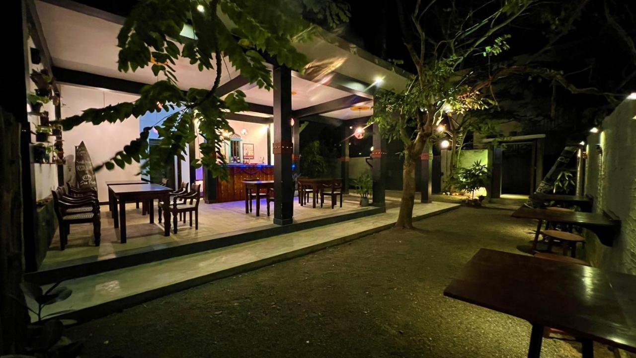 Sea Pink Residence Bentota Exterior photo